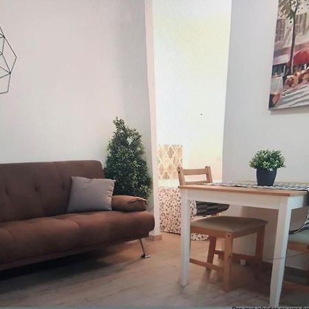 Sebastian Elcano, Apartamento Para 2 Con Terraza, Metro Embajadores Madrid Bagian luar foto